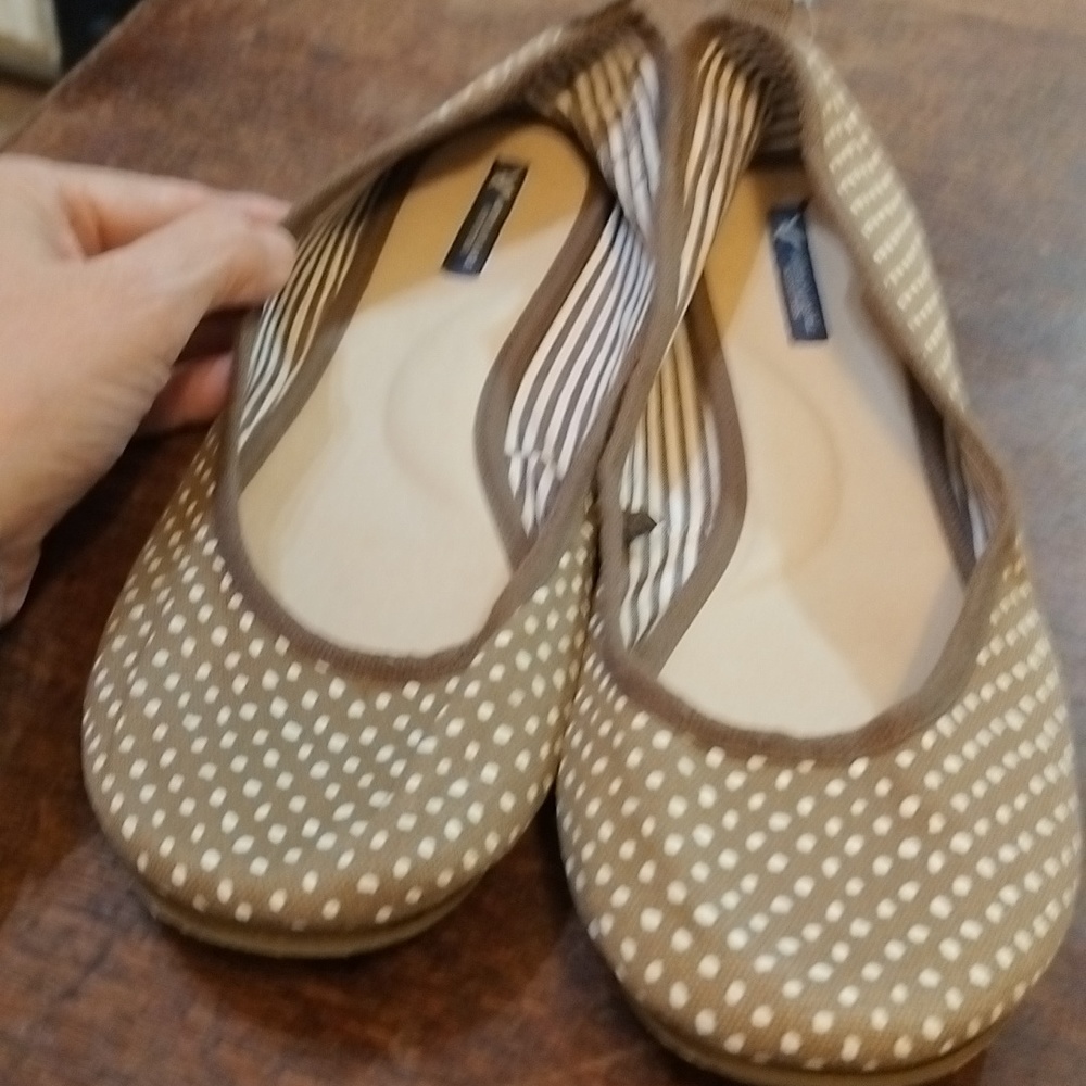 American Eagle Outfitters flats size 10